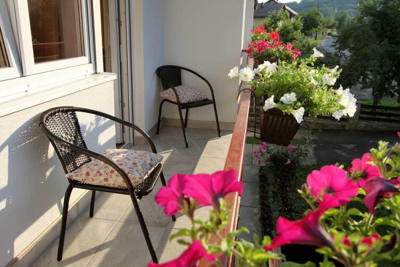 Apartmán Nikolina I Katarina Otočac Exteriér fotografie